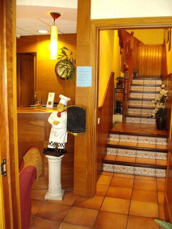 Hostal Montana Alins Zimmer foto