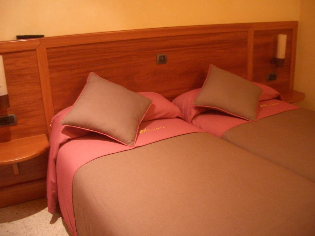 Hostal Montana Alins Zimmer foto